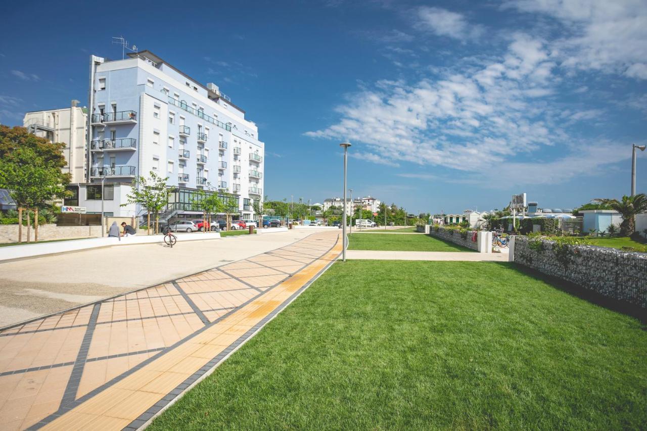 Hotel Baya - In Centro, Sul Mare Milano Marittima Luaran gambar