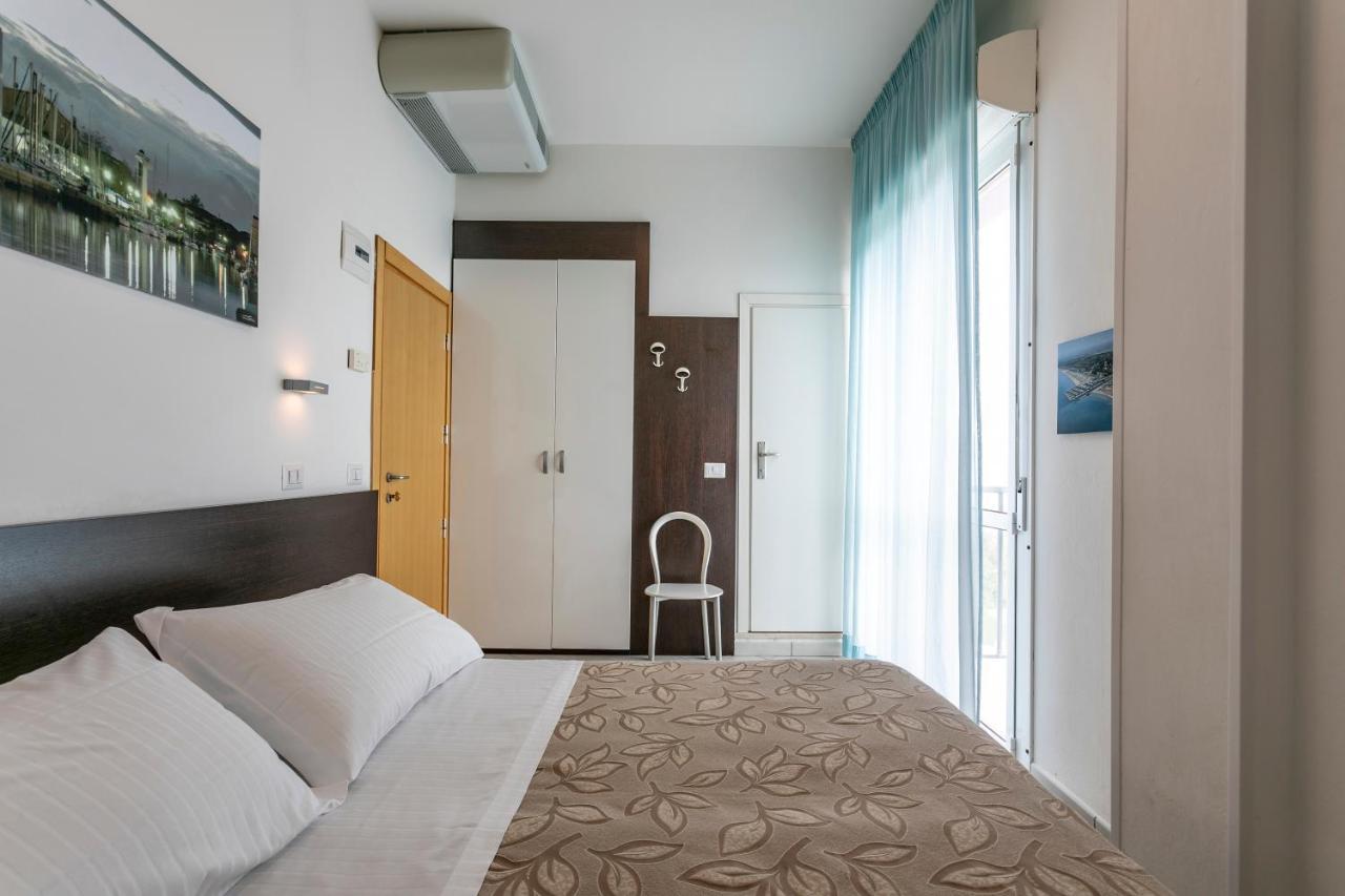 Hotel Baya - In Centro, Sul Mare Milano Marittima Luaran gambar
