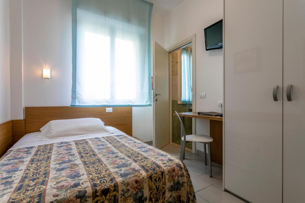 Hotel Baya - In Centro, Sul Mare Milano Marittima Luaran gambar