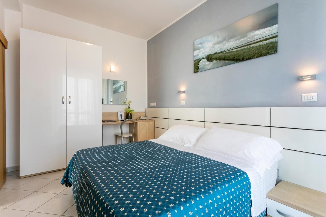 Hotel Baya - In Centro, Sul Mare Milano Marittima Luaran gambar