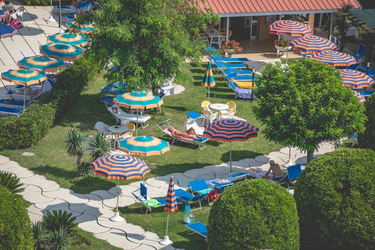 Hotel Baya - In Centro, Sul Mare Milano Marittima Luaran gambar