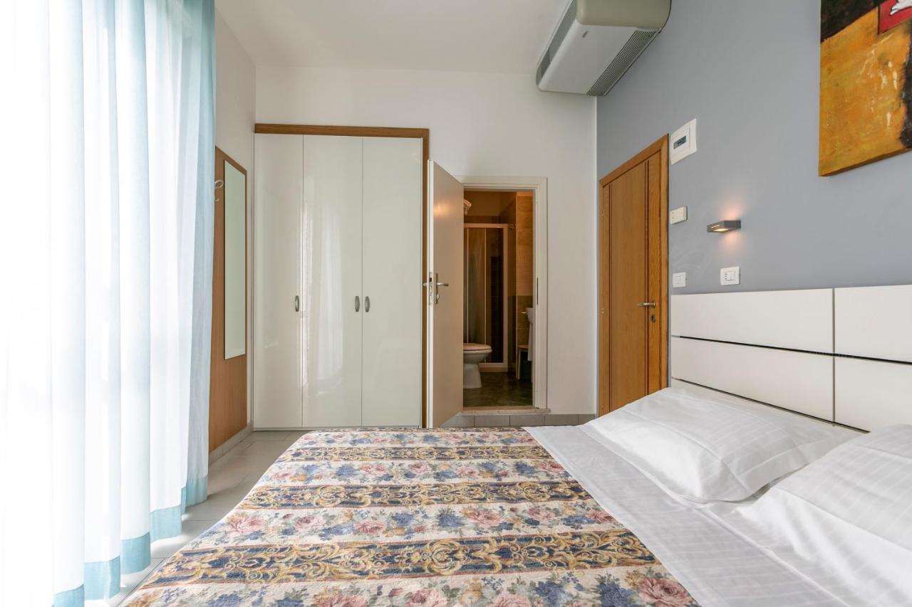 Hotel Baya - In Centro, Sul Mare Milano Marittima Luaran gambar