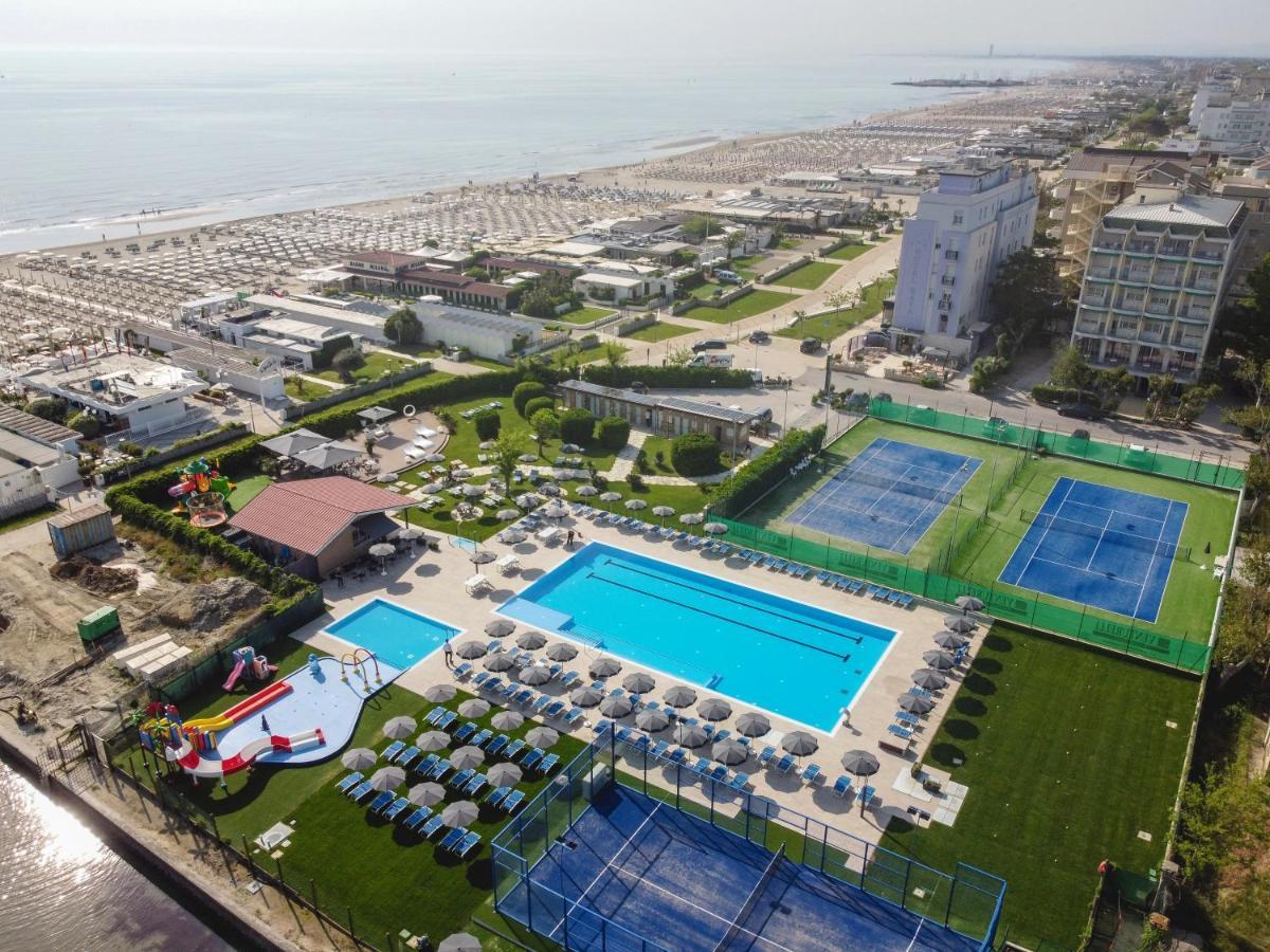 Hotel Baya - In Centro, Sul Mare Milano Marittima Luaran gambar
