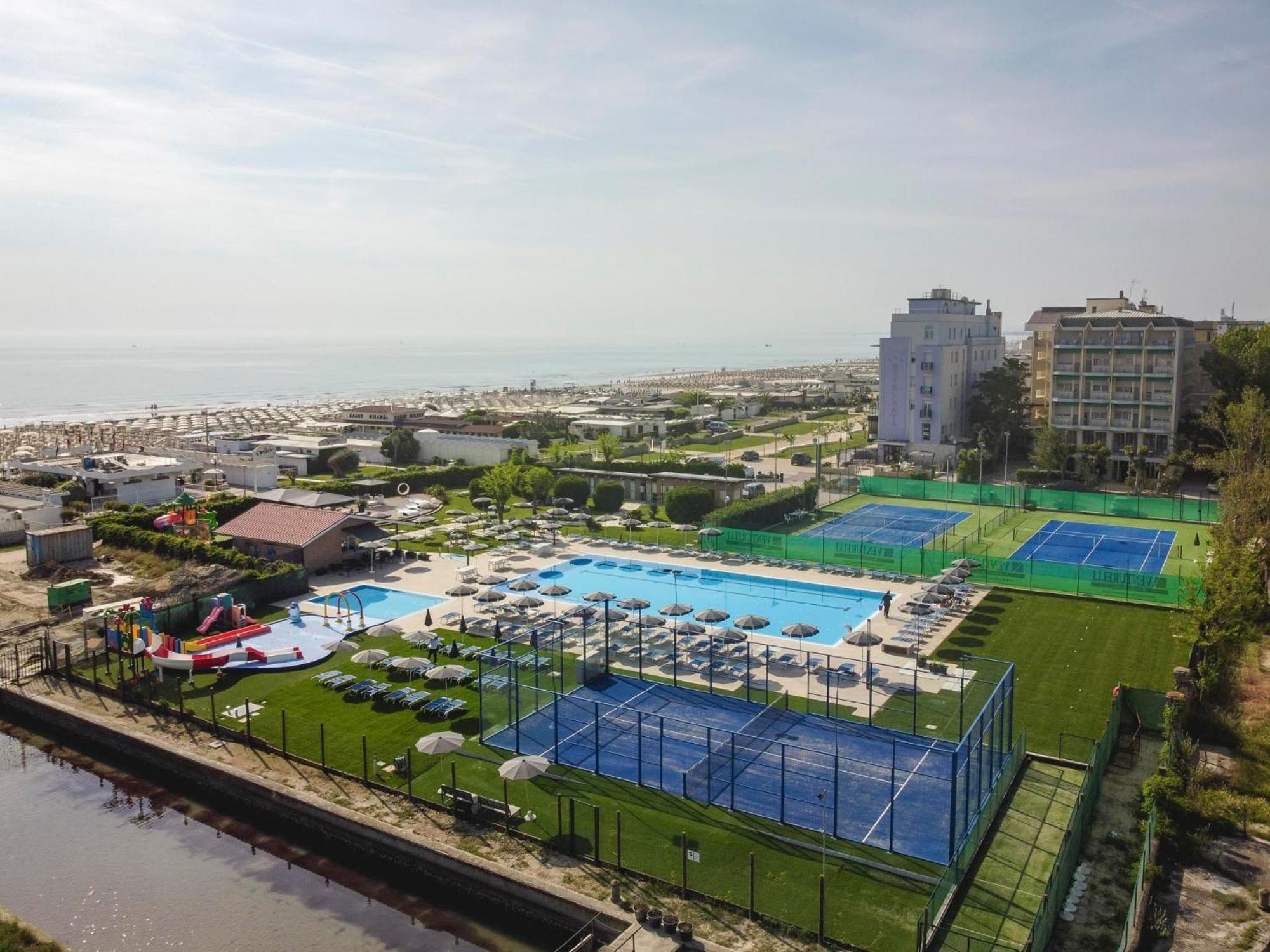 Hotel Baya - In Centro, Sul Mare Milano Marittima Luaran gambar
